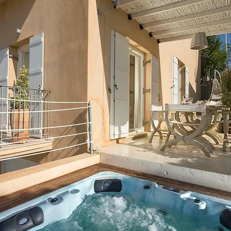 Ionian Breeze Holiday home *